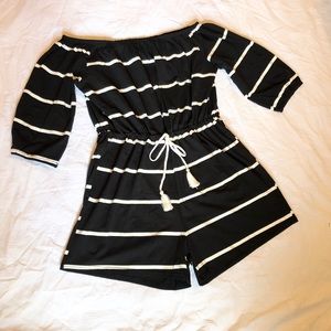 Romper T Shirt material Black & White